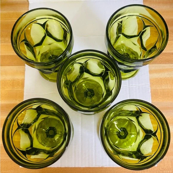 Vintage Anchor Hocking avocado green 8oz goblets. Set of 5. Great condition. - Picture 2 of 7
